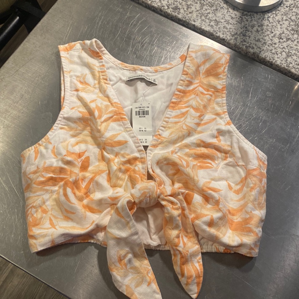 COPY - Abercrombie floral top